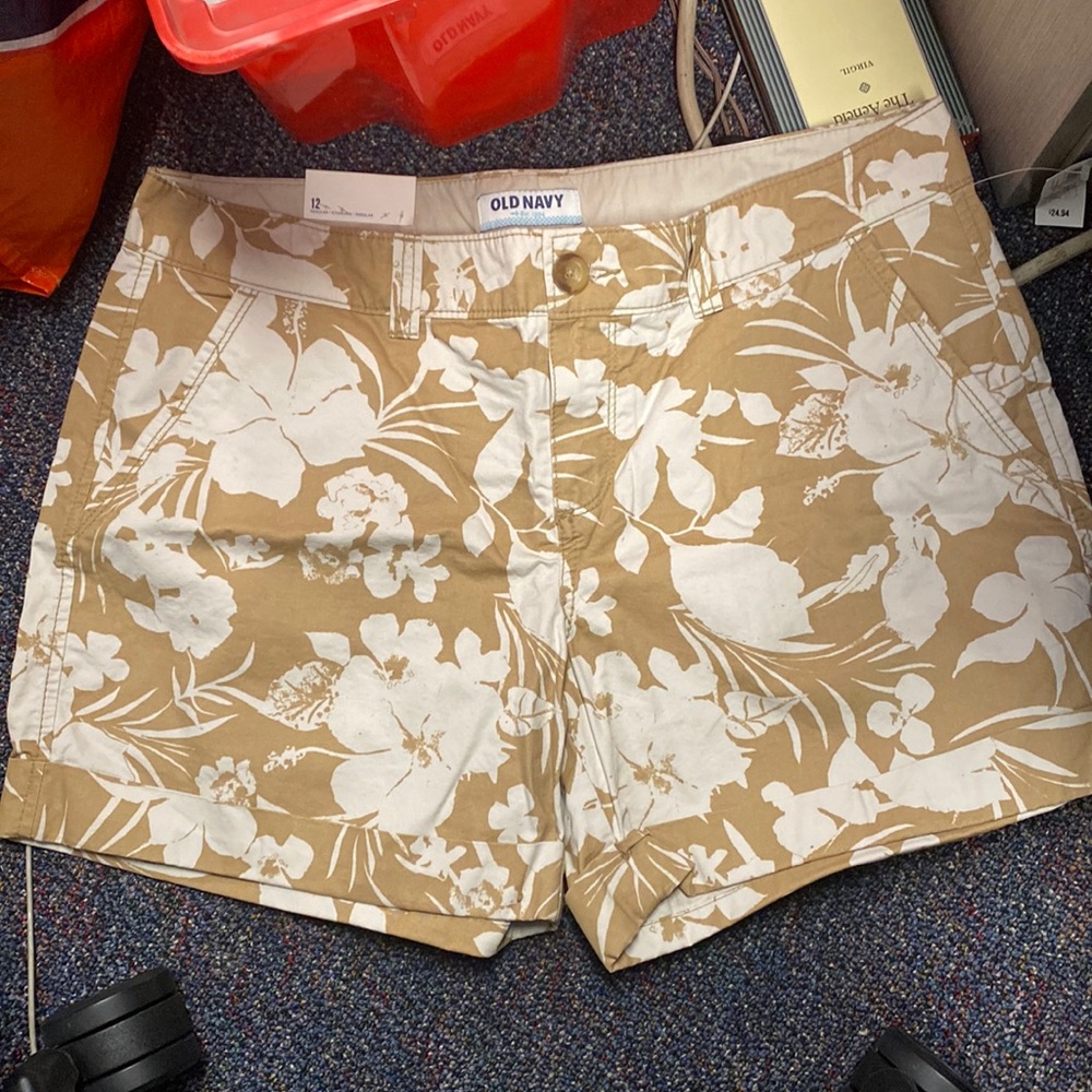 Old Navy Tan and White Floral-Pattern Shorts